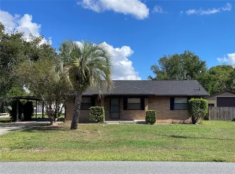1320 Holly Dr, Mount Dora, FL 32757