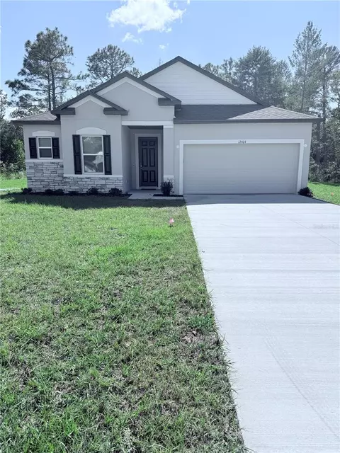 12404 Papercraft Ave, Weeki Wachee, FL 34614