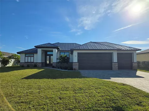 78 Broadmoor Ln, Rotonda West, FL 33947