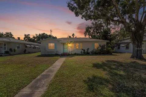 6946 5th Ave N, Saint Petersburg, FL 33710