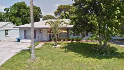 1309 28th St W, Bradenton, FL 34205