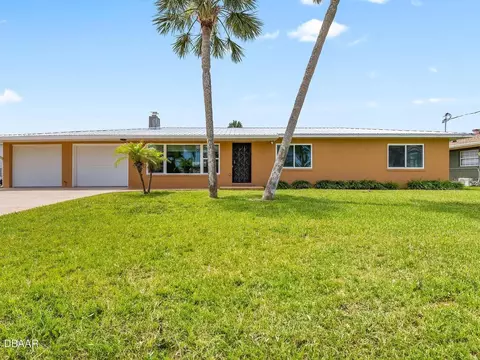 141 Reef Rd, South Daytona, FL 32119