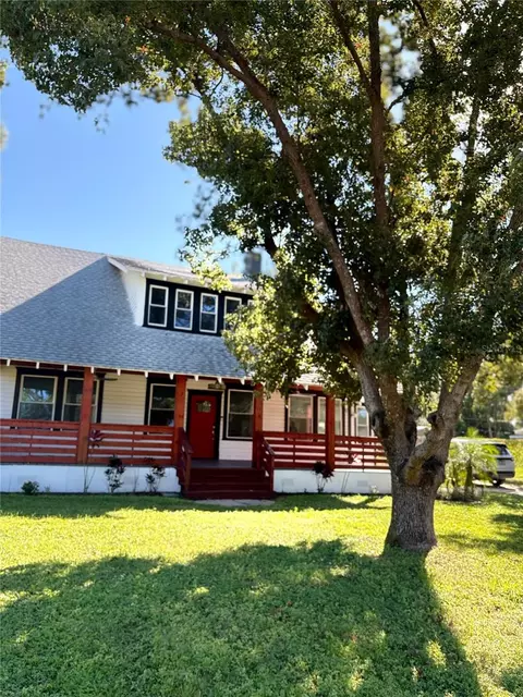 310 N 8th St, Dundee, FL 33838