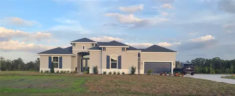 5028 Lake Toscana Dr, Wimauma, FL 33598