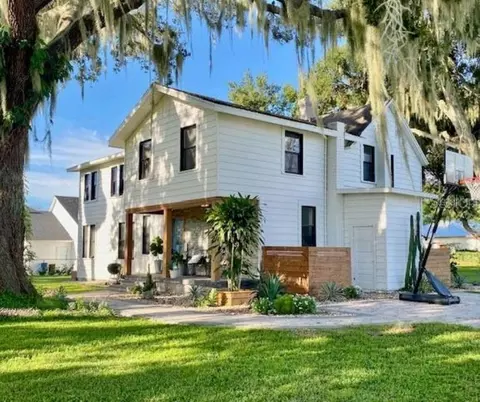 1641 Seminole Ave, Auburndale, FL 33823