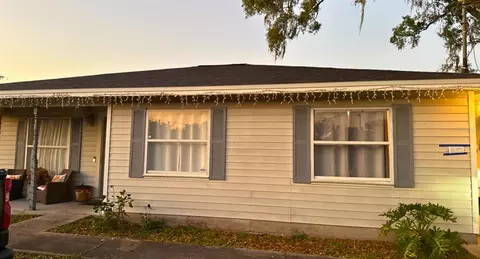 2006 W Lowry Ave, Plant City, FL 33563