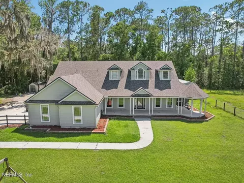 5592 Dianthus St, Green Cove Springs, FL 32043