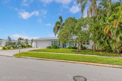 449 Penguin Dr, Satellite Beach, FL 32937