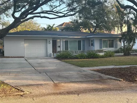 287 Belleair Dr NE, Saint Petersburg, FL 33704
