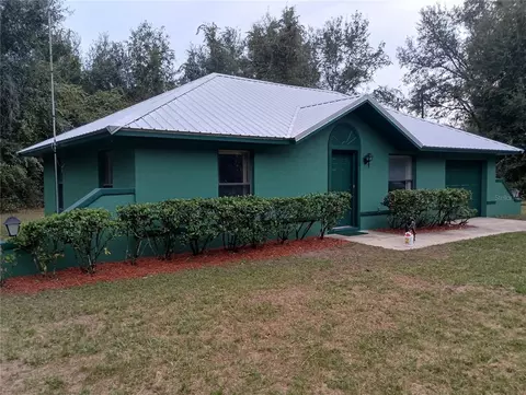 16050 SE 27th Place Rd, Ocklawaha, FL 32179