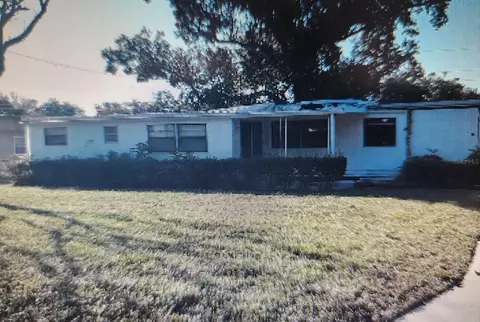 433 Seahorse Ln, Cocoa, FL 32927
