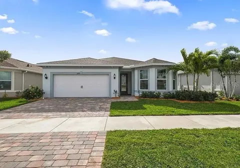 2622 Serenity Garden Dr, Kissimmee, FL 34744
