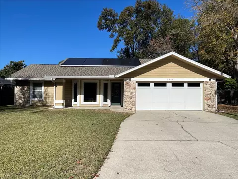 5926 NW 43rd Ln, Gainesville, FL 32606