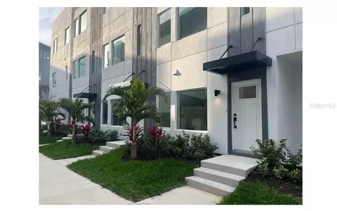 879 6th Ave S, Saint Petersburg, FL 33701