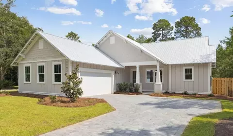 1192 Co Hwy 3280, Freeport, FL 32439