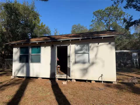 18541 SE 88th Ln, Ocklawaha, FL 32179