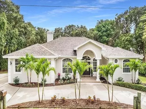 13800 77th Ave, Seminole, FL 33776