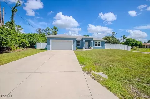 8014 Royal Cir, Labelle, FL 33935