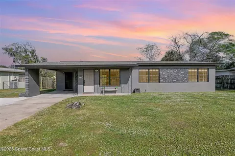 1290 Overlook Ter, Titusville, FL 32780