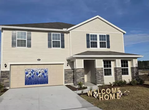 8261 Hawkes Meadow Dr, Jacksonville, FL 32219
