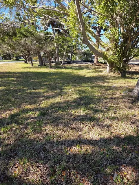 201 Park Blvd N, Venice, FL 34285