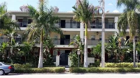 201 6th St S #101, Saint Petersburg, FL 33701