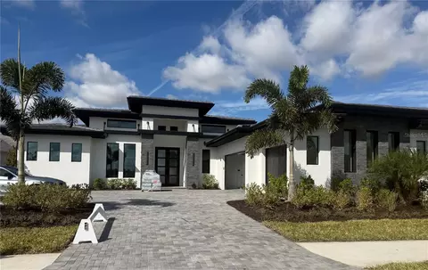1010 Blue Shell Loop, Sarasota, FL 34240