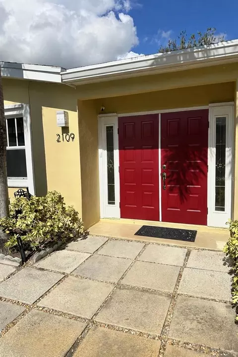 2109 NW 2nd Ave, Wilton Manors, FL 33311