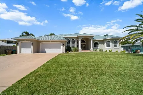 535 Coral Dr, Cape Coral, FL 33904