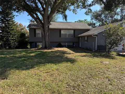 2614 Crest Dr, Haines City, FL 33844