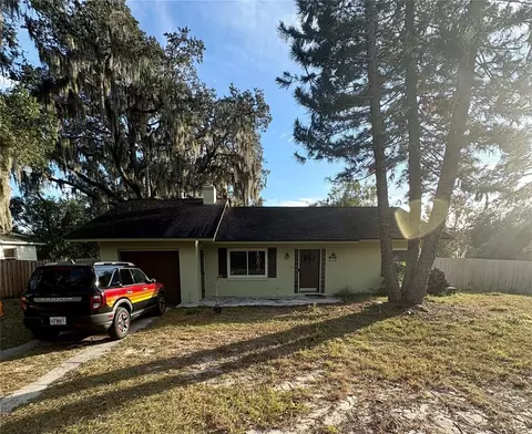 1065 W Magnolia St, Clermont, FL 34711