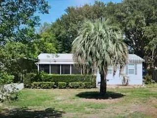 426 Hitchcock St, Lady Lake, FL 32159