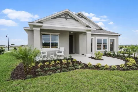 227 Taylor Groves St, Lake Wales, FL 33898
