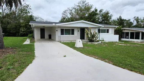 6 N Davis St, Beverly Hills, FL 34465