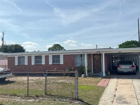 6810 W Burke St, Tampa, FL 33634