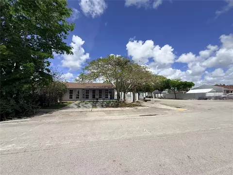 Undisclosed, Miami, FL 33175