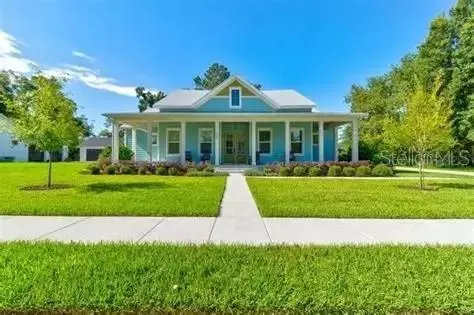 327 W Park St, Lake Helen, FL 32744