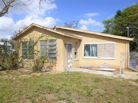 413 E 9th St, Frostproof, FL 33843 photo 1