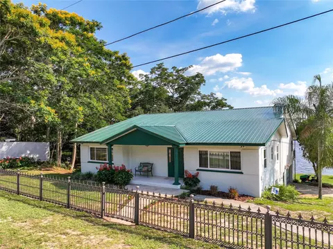 521 Bates Rd, Haines City, FL 33844