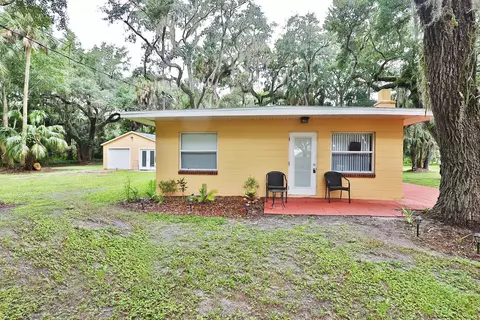 10765 W Beach Pkwy, Lake Wales, FL 33898