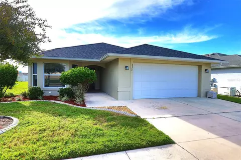 372 Lake Suzanne Dr, Lake Wales, FL 33859