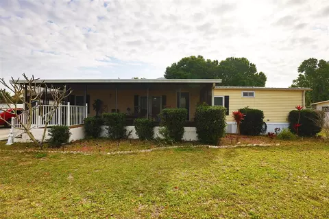 5722 E Lake Fox Dr, Winter Haven, FL 33884