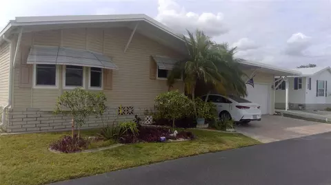 631 Village Blvd, Frostproof, FL 33843