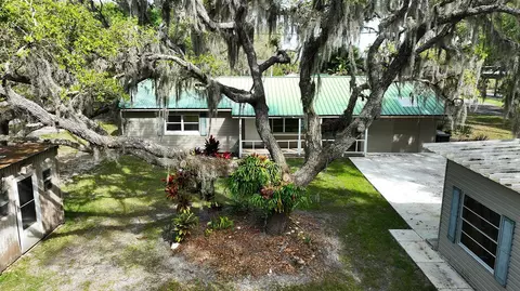 1355 Shady Lane Dr, Lake Wales, FL 33898