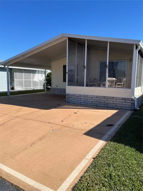 374 Gracie Ave N, Frostproof, FL 33843
