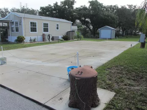 33 Silver Doctor Ln, Lake Wales, FL 33898
