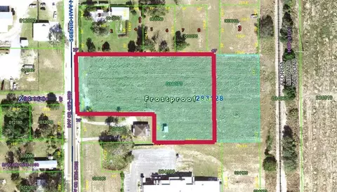 744 N Scenic Hwy, Frostproof, FL 33843