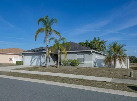 1015 Highland Crest Cir, Lake Wales, FL 33853