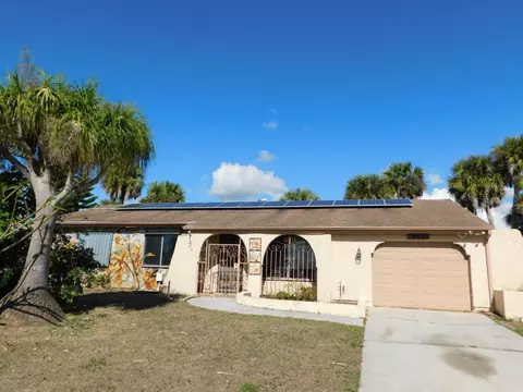 18651 Ashcroft Cir, Port Charlotte, FL 33948