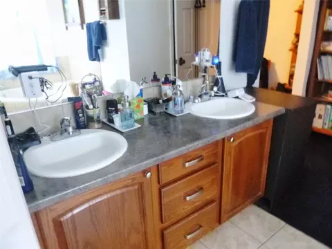 Bath - 121 Deer Rd, Frostproof, FL 33843 photo 5 of 8